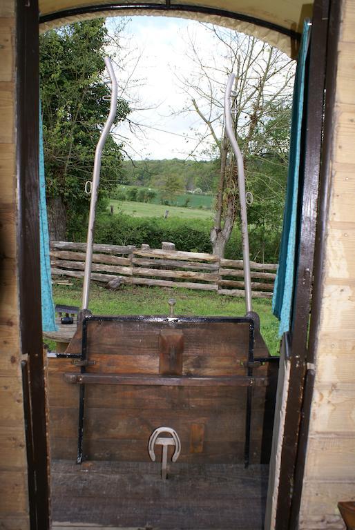 Le Refuge Du Clos Du Moulin Brionne Room photo